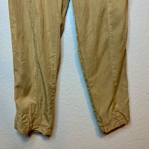 NWT Aerie Pull On Cargo Pants Khaki Tan Size Medium - Picture 8 of 13